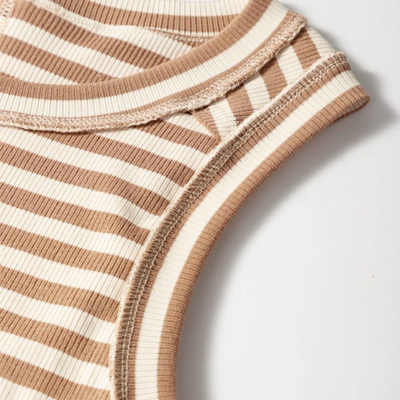 ⭐️Striped Sleeveless Top - Tan and Cream - Picture 5 of 8